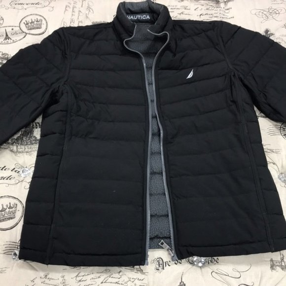 Nautica Men's Reversible Midweight Puffer Jacket - Picture 3 of 9